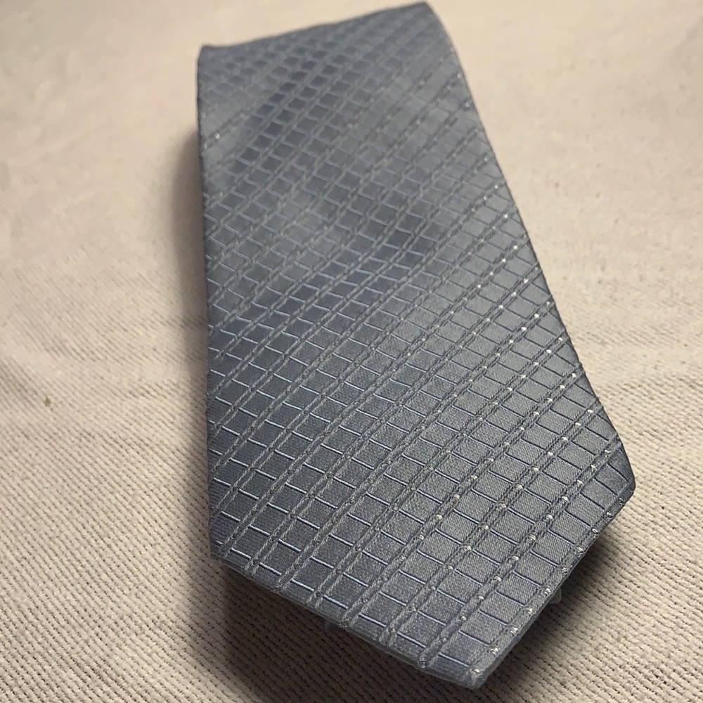 Valentino all silk gray tie